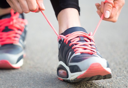 Lace up running shoes